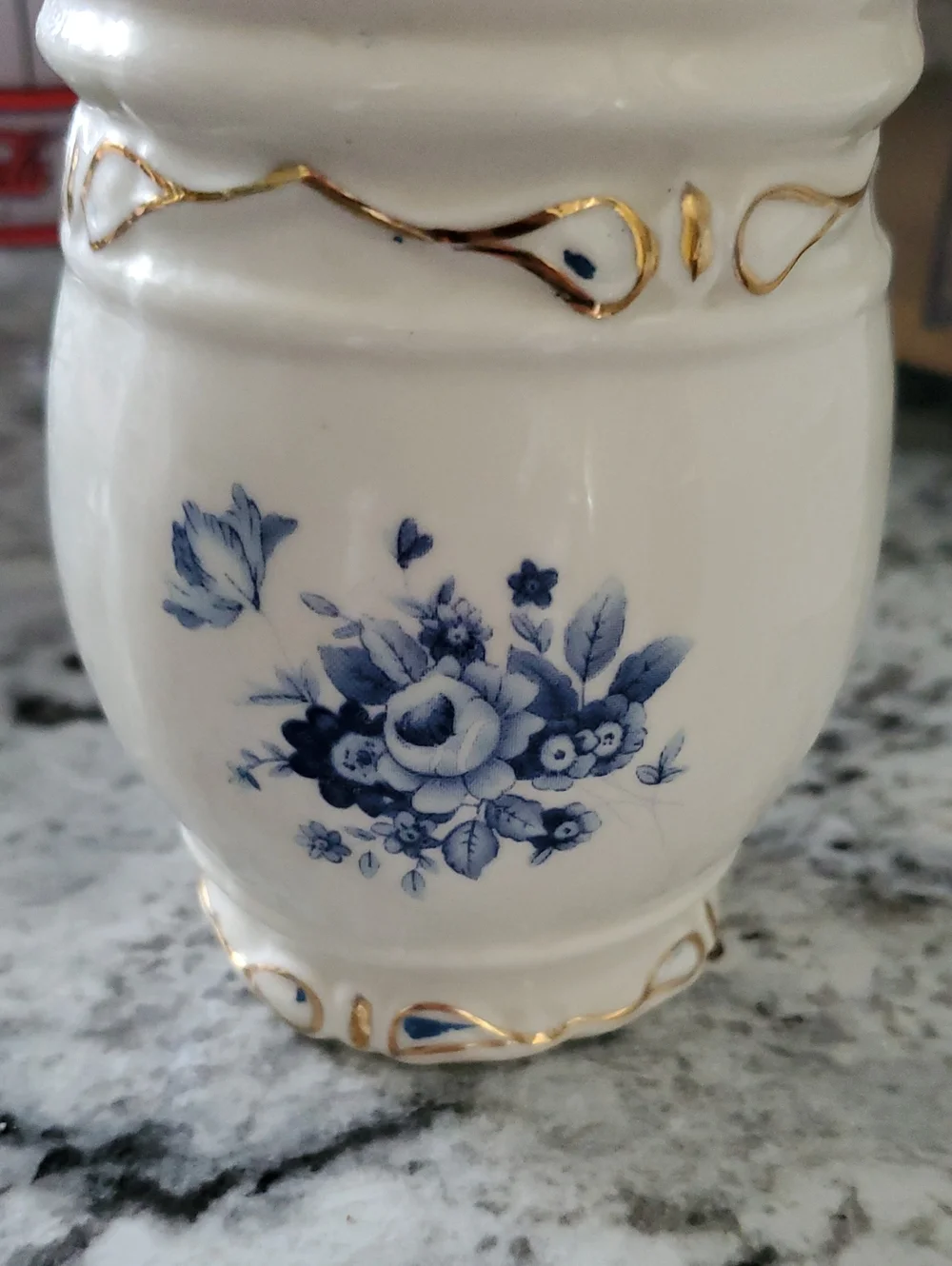 Vintage Blue Floral Ceramic Toothbrush Holder - Gold Trim